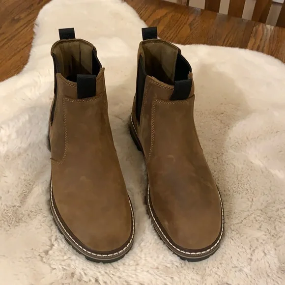 New Kodiak boots - Picture 1 of 7